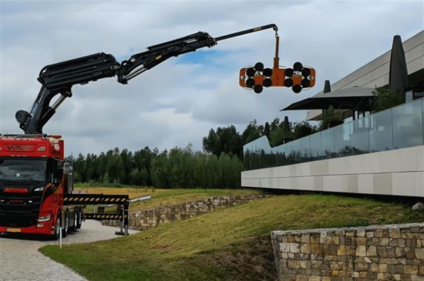 Vælg HMF som leverandør af din lastbilkran