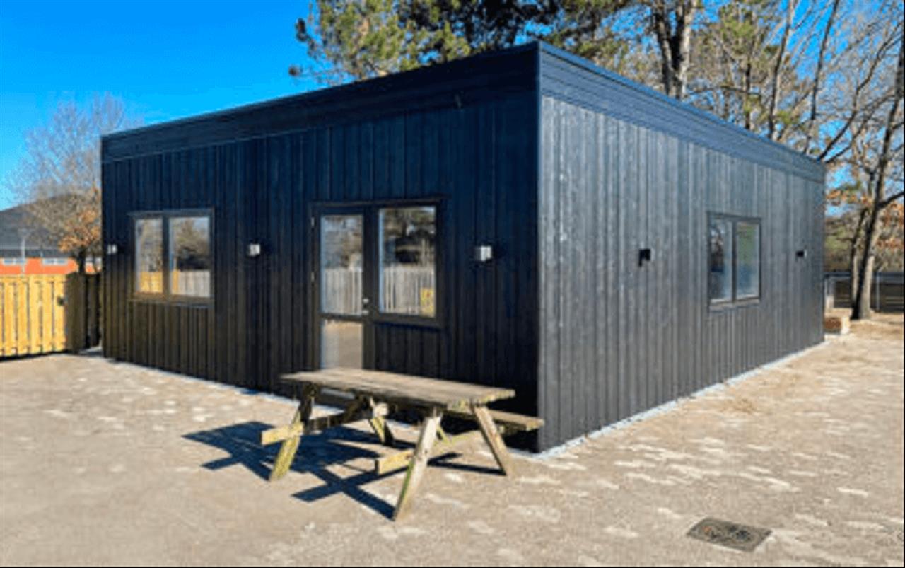 Mange institutioner har ikke nok plads: Flere vælger modulbyggeri til skoler