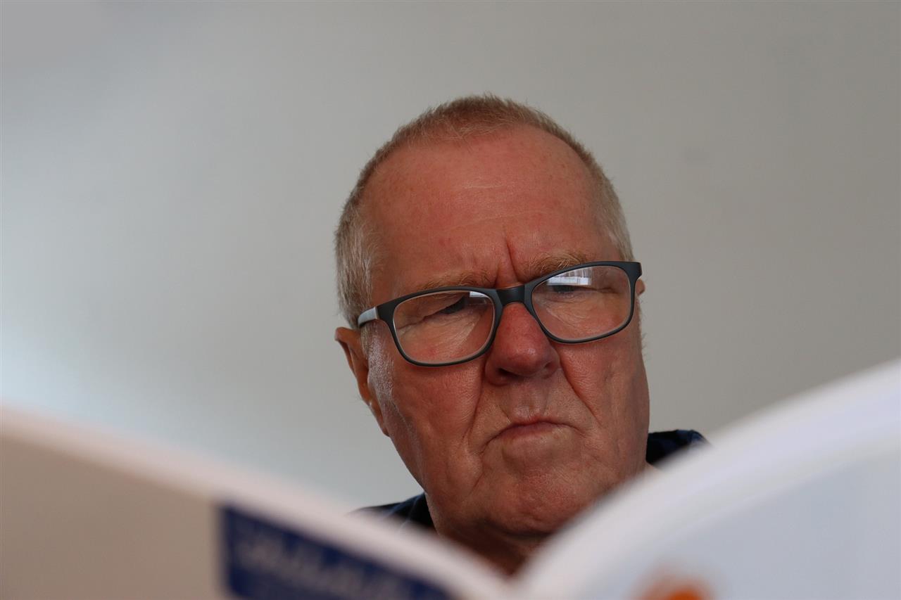 Køb Bookseat Læsepude og toiletforhøjer hos SeniorSalg.dk